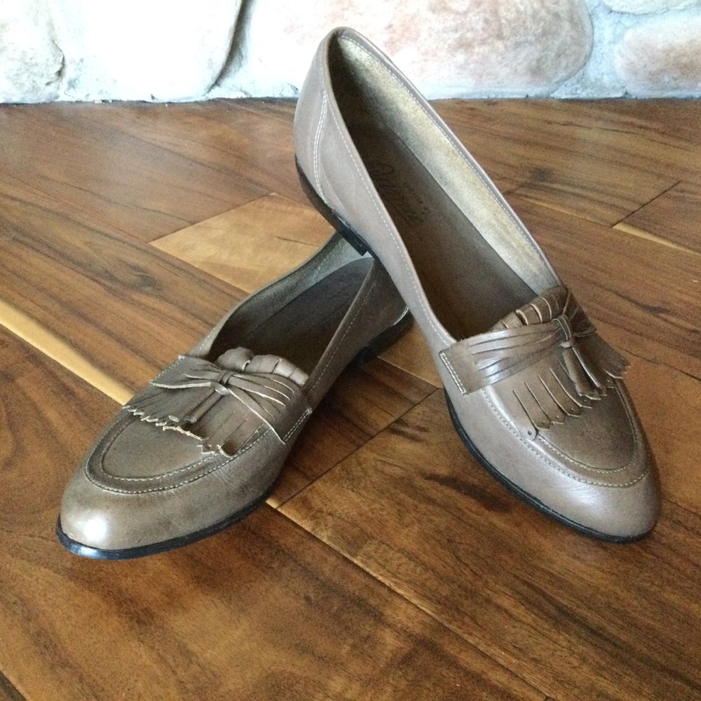 ✔️ Vintage Jamie Made in Brazil Leather Loafers Woman’s size 8.5